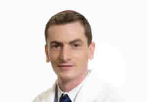 ד"ר עמנואל שמעון בטאש